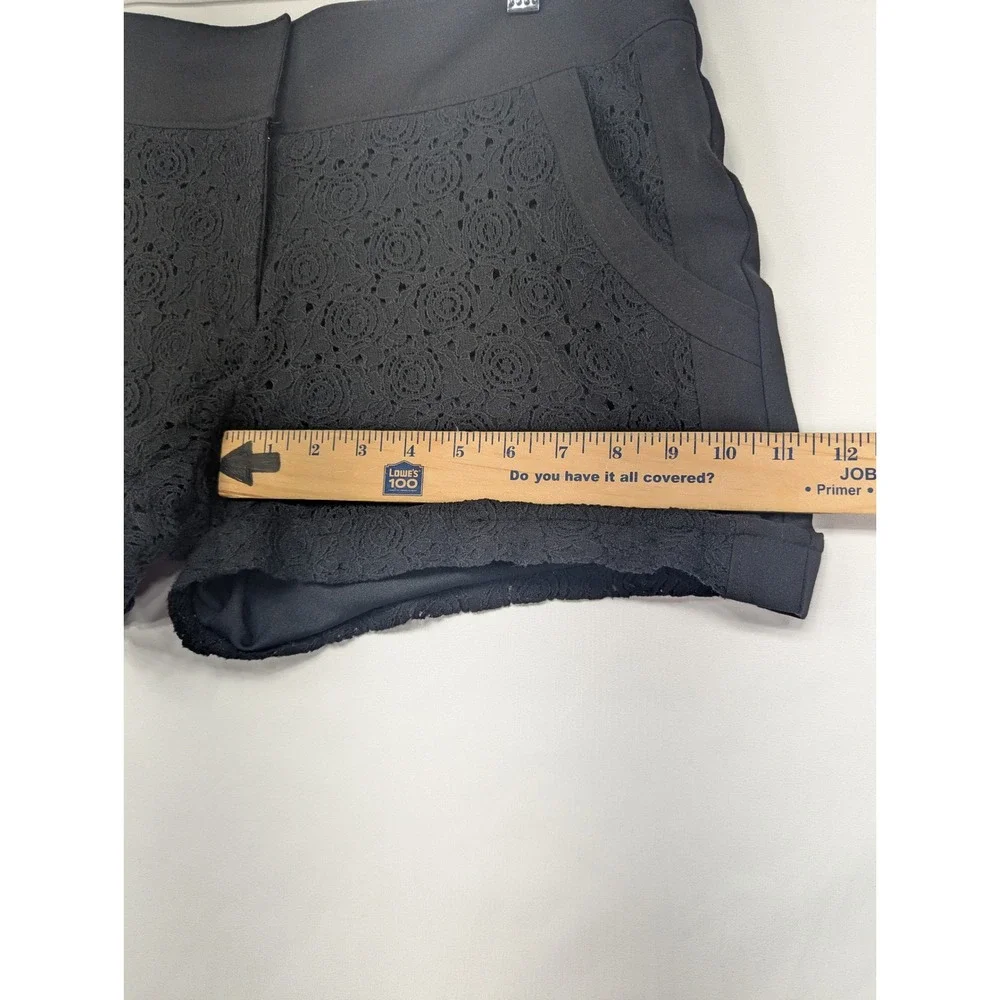 maurices Black‎ Crochet Lace Detail Cuffed Shorts Women's Size 7/8